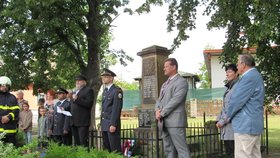 Třem rodinám na Litoměřicku komunisté zničili život kvůli neplnění plánu JZD: Pomník jako omluva?