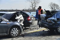 Hromadná nehoda na Mladoboleslavsku: Tři zraněné děti a dva dospělí!