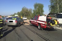 Český řidič se v Rakousku srazil s protijedoucím autem: Při nehodě se zranilo šest lidí, včetně dětí