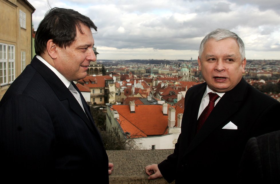 Hrzánský palác je využíván pro reprezentační účely. V roce 2006 tu tehdejší premiér Paroubek jednal s tehdejším polským prezidentem Lechem Kaczynským.