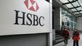 Britská banka HSBC příští rok uzavře téměř čtvrtinu kamenných poboček ve Spojeném království.