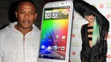 Byli jsme u toho: Obří HTCčko přilákalo Lady Gagu i Dr. Dre