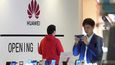 Google omezí čínské firmě Huawei aktualizace svých služeb.