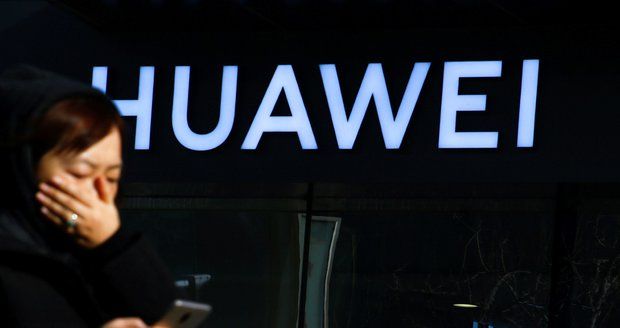 Američané si „došlápli“ na Huawei. „Snažil se krást cenná obchodní tajemství“, tvrdí FBI