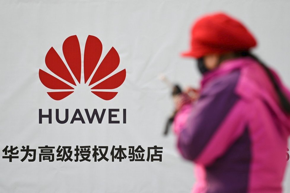 Huawei čelí na Západě dlouhodobě problémům, poslední omezení ze strany amerických společnosti může uškodit jeho prodejům mimo Čínu