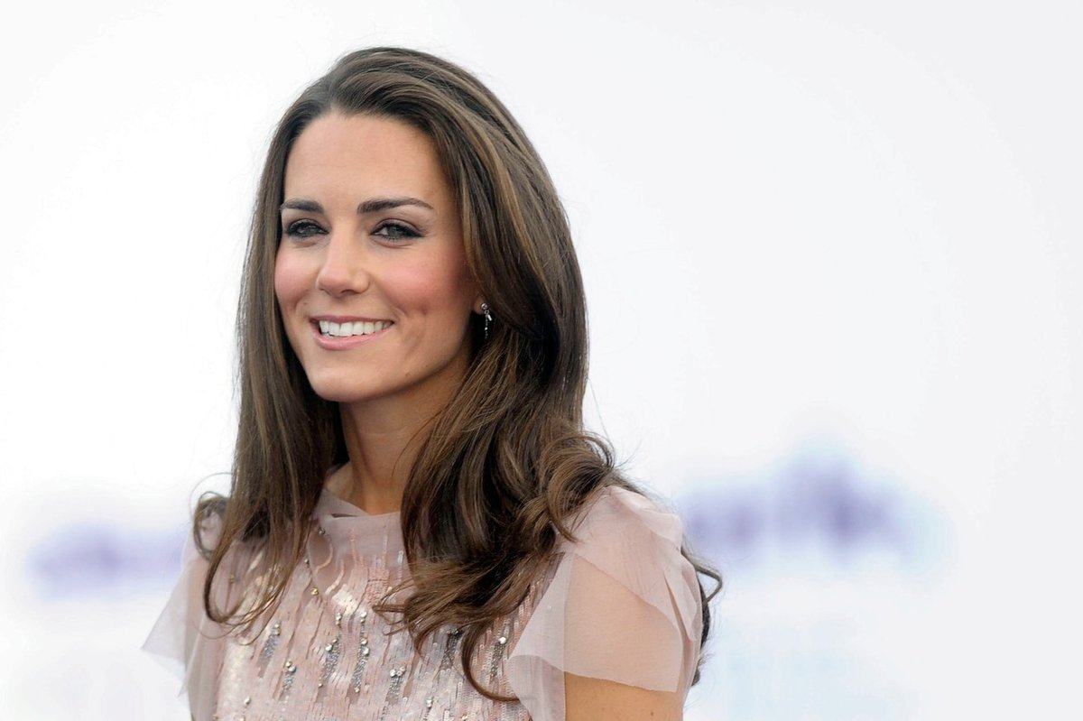 Vévodkyně Kate Middleton si svůj jídelníček hlídá. Preferuje vegetariánskou stravu, miluje krevety a pálivé kari.