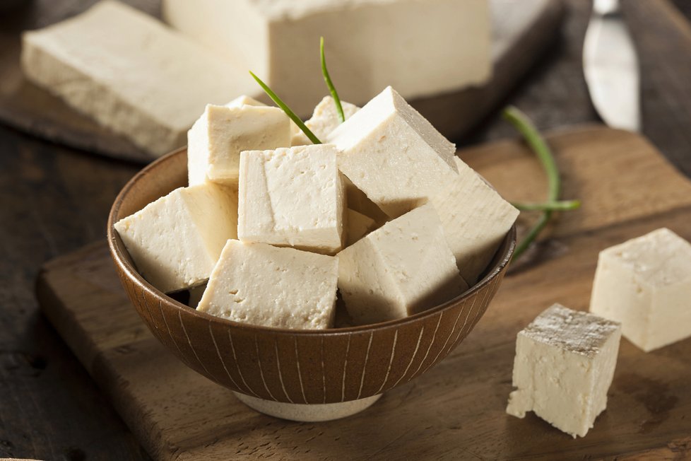 Tofu obsahuje isoflavon genistein, který potlačuje chuť k jídlu.