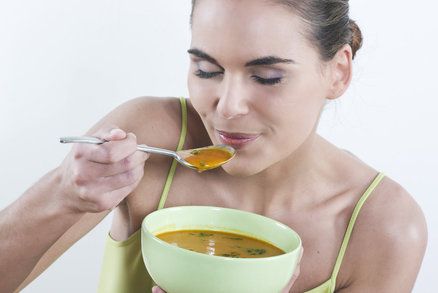 Po kterých polévkách zaručeně zhubnete a proč? Tyhle si dopřejte!