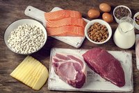 Hubněte tučnými jídly: Jídelníček na jeden den podle revoluční diety MMT