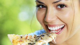Pizza k snídani je zdravější než cereálie, tvrdí odborníci! Co vy na to?