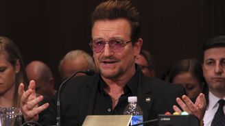 Bono navrhuje bojovat proti ISIS smíchem. A myslí to vážně