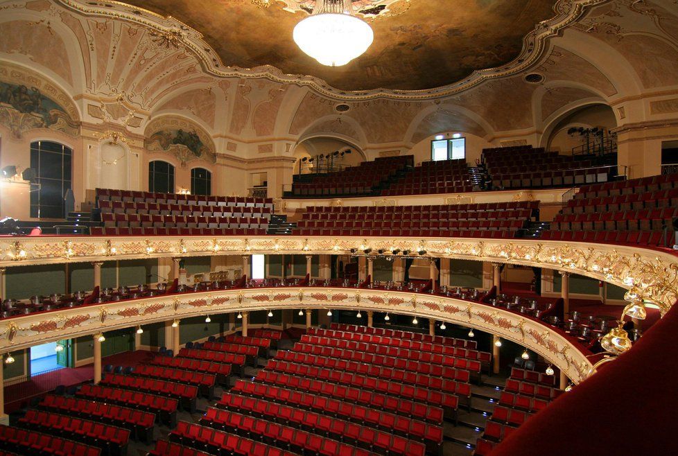 V Hudebním divadle Karlín bude soubor Opery Národního divadla vystupovat dva roky.