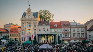 Do České Kamenice se vrací Tata Bojs. Na festival KAMEN!CE dorazí také Ohm Square, Redzed nebo Gufrau Do České Kamenice se vrací Tata Bojs. Na festival KAMEN!CE dorazí také Ohm Square, Redzed nebo Gufrau