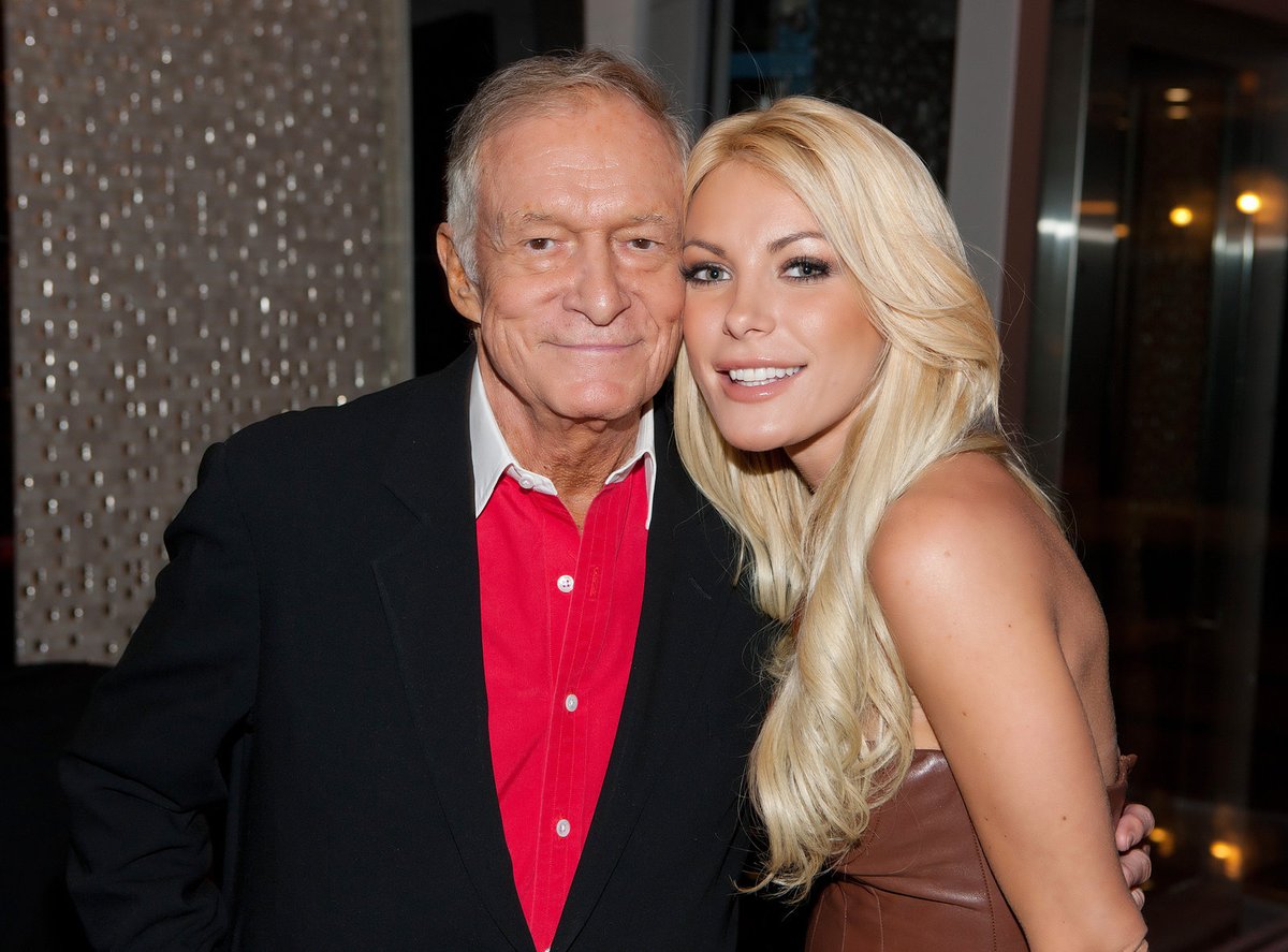 Hugh Hefner a jeho snoubenka Crystal.