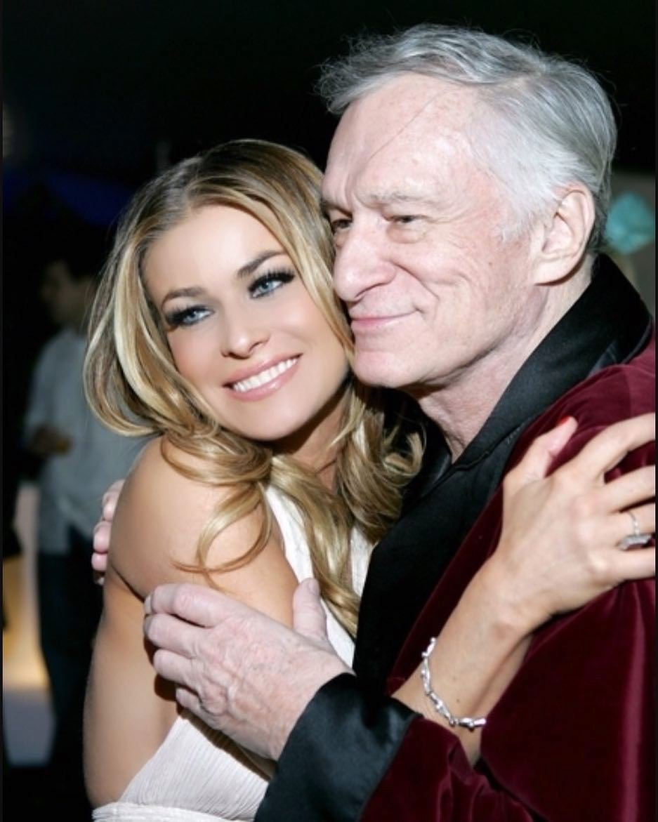 Carmen Electra a Hugh Hefner