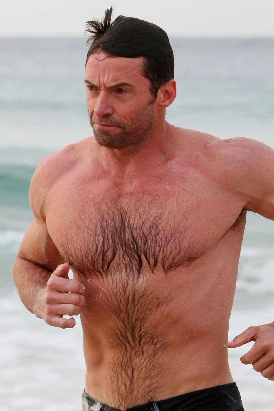 Hugh Jackman je pohledný svalovec.