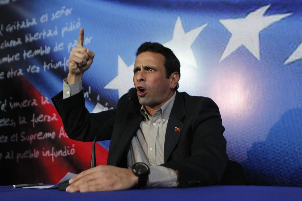 Lídr opozice Capriles je jedním z hlavních adeptů na nového venezuelského prezidenta