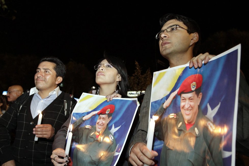 Zármutek po smrti prezidenta Cháveze ve venezuelských ulicích