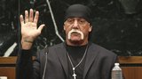 Hulk Hogan spal s manželkou nejlepšího kamaráda, za zveřejnění nahrávky dostane miliardy