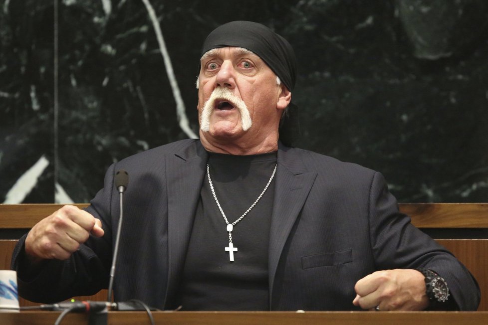 Wrestler Hulk Hogan u soudu.