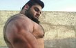 Íránský Hulk! 155 kilogramů živé váhy