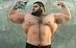 Íránský Hulk! 155 kilogramů živé váhy