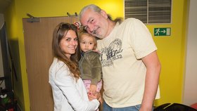 Dan Hůlka s manželkou a dcerou Rozárkou
