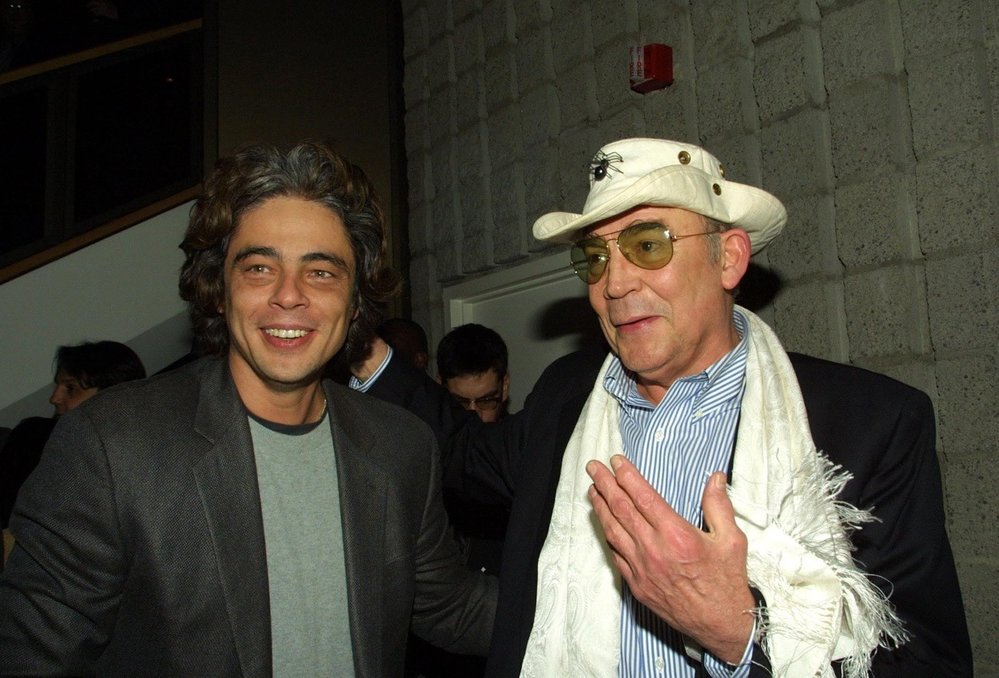 Benicio del Toro (vlevo) a Hunter S. Thompson