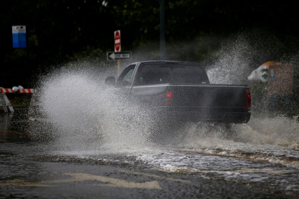 Hurikán Florence pustoší USA (14.9.2018)