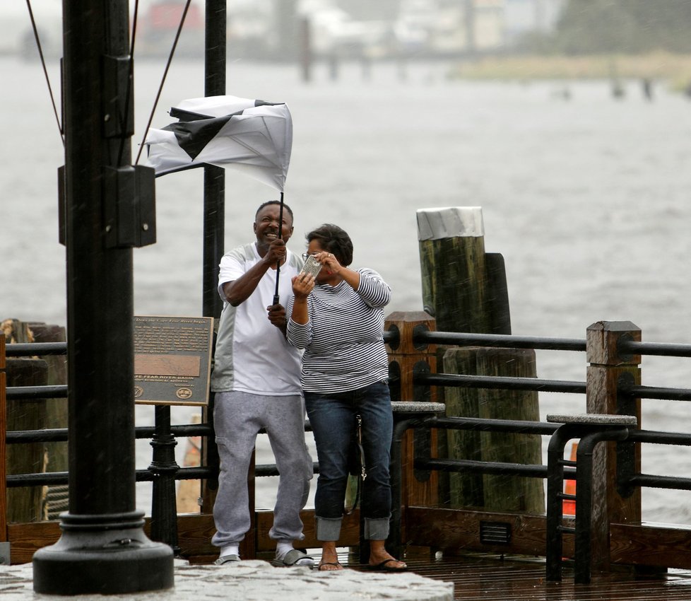 Hurikán Florence pustoší USA (14.9.2018)