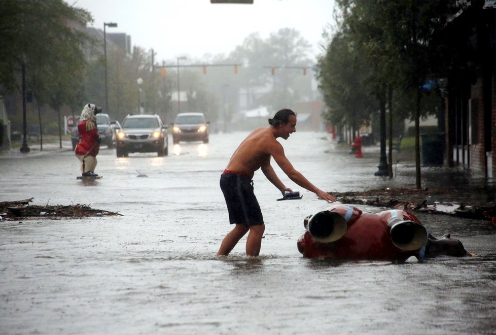 Teprve nedávno zasáhl USA ničivý hurikán Florence.