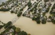 Na americký Texas udeřil Harvey. Z hurikánu se postupně stala tropická bouře doprovázená záplavami