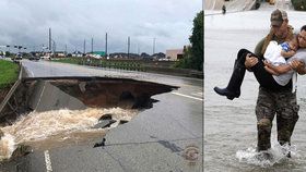 Hurikán Harvey sice zeslábl v tropickou bouři, dál však sužuje Texas