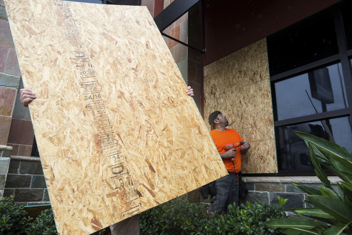 Na město Corpus Christi v Texasu udeřil hurikán Harvey