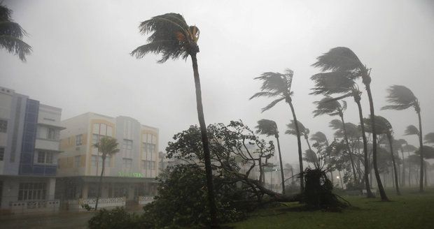 Irma na Floridě zabíjí. Přes milion lidí je bez elektřiny