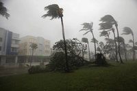 Irma na Floridě zabíjí. Přes milion lidí je bez elektřiny