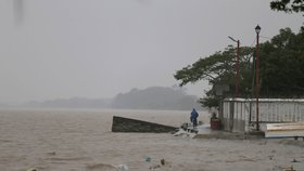 Hurikán Irma dál pustoší Karibik, zasáhl i Kubu.