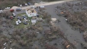 Hurikán Irma zdevastoval karibský ostrov Barbuda.