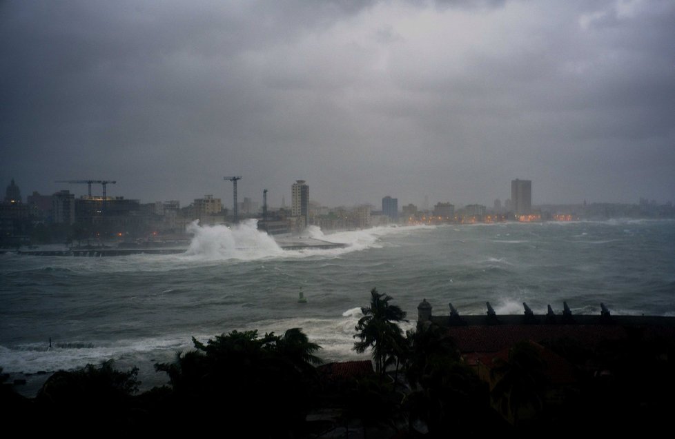 Hurikán Irma na Kubě zapříčinil bleskové povodně.