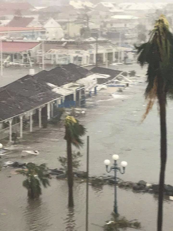 Obrazy zkázy: Hurikán Irma udeřil na karibský ostrov St. Martin