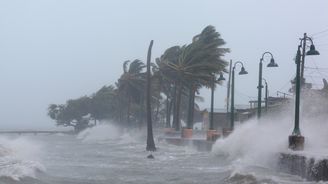 Hurikán Irma pustoší Karibik. Nechal za sebou sedm mrtvých a tisíce zničených domů