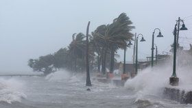 Hurikán Irma devastoval ostrovy v Karibiku. Postiženy byly tisíce lidí.