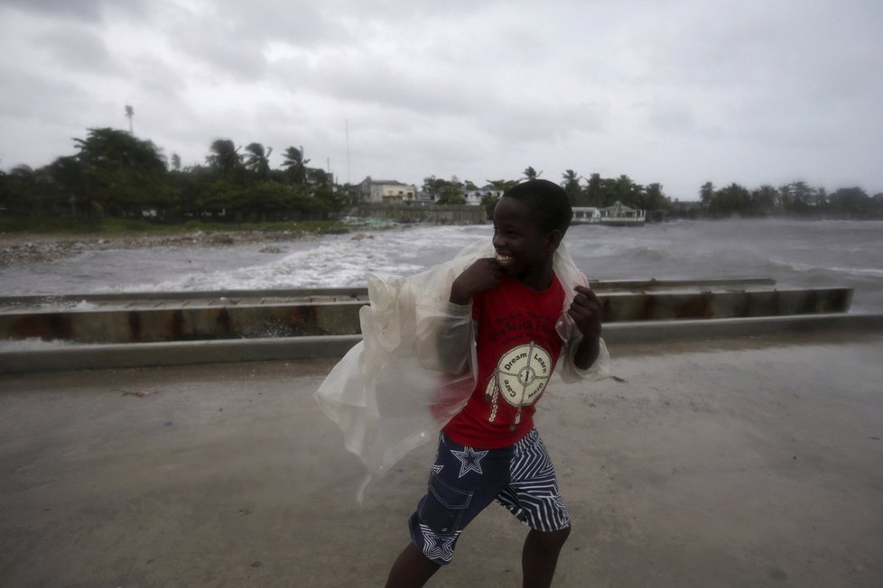 Hurikán Matthew: Blíží se k Haiti, na Kubě úřady evakuovaly statisíce lidí.