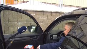 Liberecký policejní ředitel Vladislav Husák při cestě na policejní prezidium (26. 1. 2021)