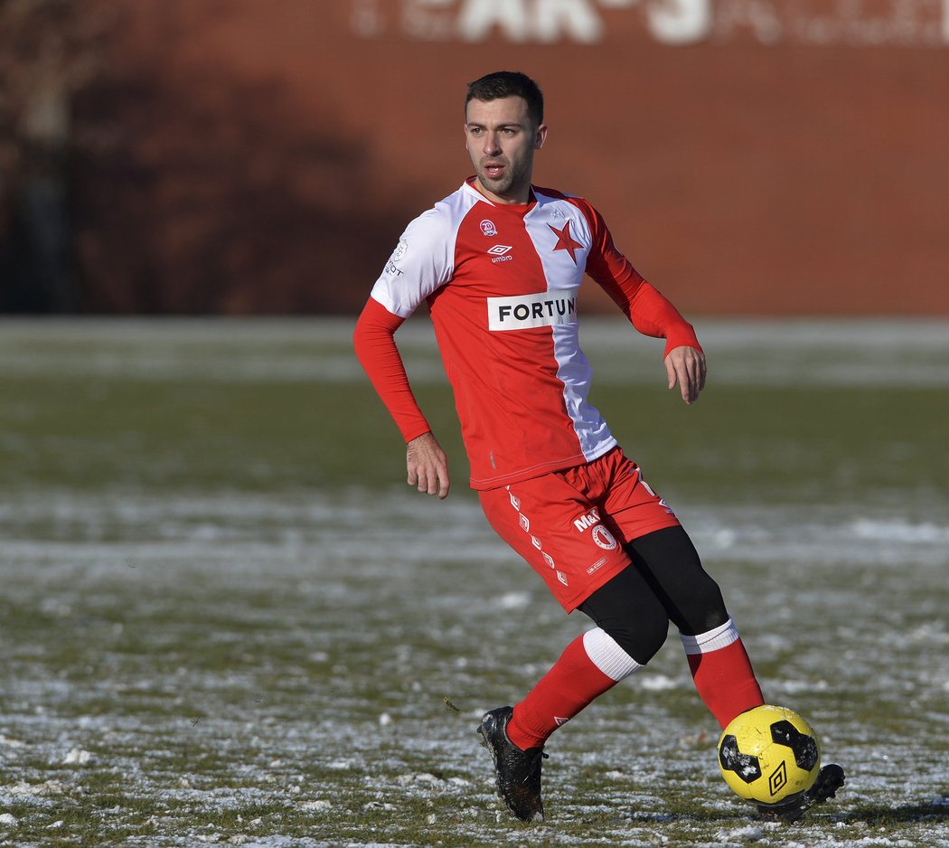 Slávistický záložník Josef Hušbauer v utkání proti Táborsku