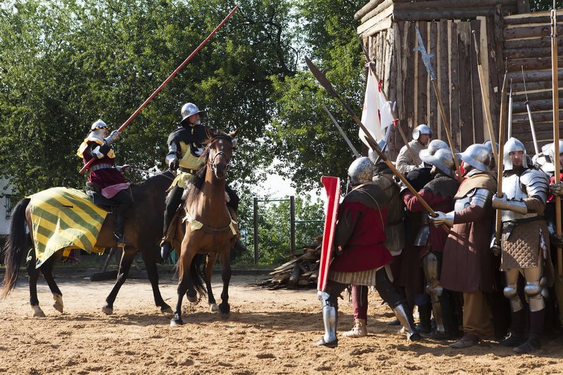V polovině července dochází na Vítkově k pravidelné rekonstrukci husitské bitvy. Návštěvníky čeká bohatý doprovodný program.