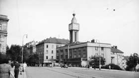 Pohled na vršovický Husův sbor z roku 1948.