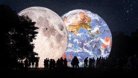 Měsíc bude na dosah Země: Brněnská hvězdárna nafoukne obří modely vesmírných těles