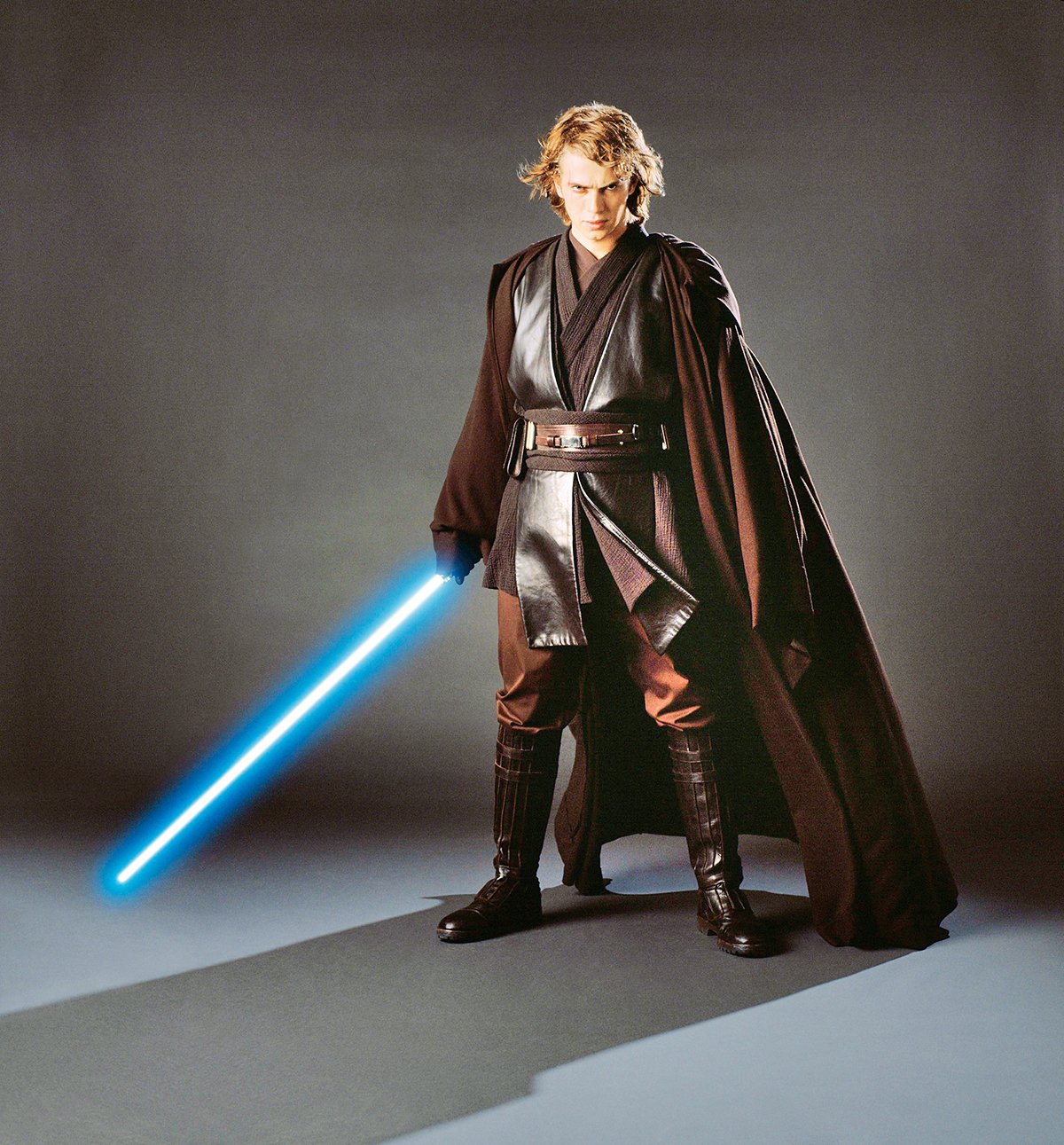 Anakin Skywalker, alias mladý Darth Vader. I&nbsp;když byl jeho představitel Hayden Christensen toporný, ohánět světelným mečem se uměl jako málokdo.