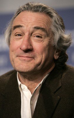 2008: Robert De Niro (71)- Během pobytu na festivalu měl oscarový herec neustále po ruce soukromého barmana, který dostal předem recept jeho oblíbeného koktejlu Vodka Tiny.